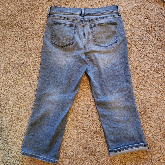 NYDJ Marilyn Crop Jeans Size 10 Pacific Wash - Picture 12 of 15